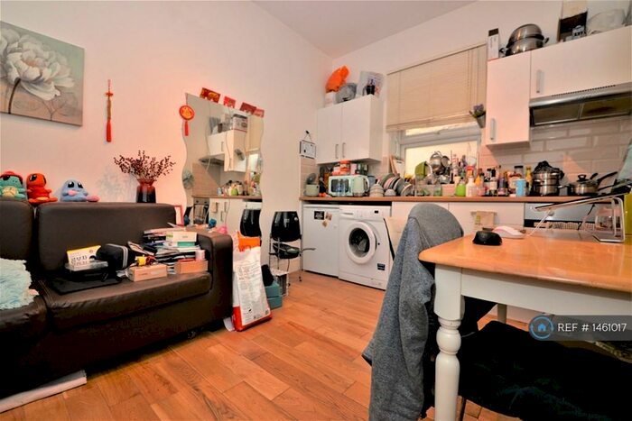 1 Bedroom Flat To Rent In Clarence Road, London, N22