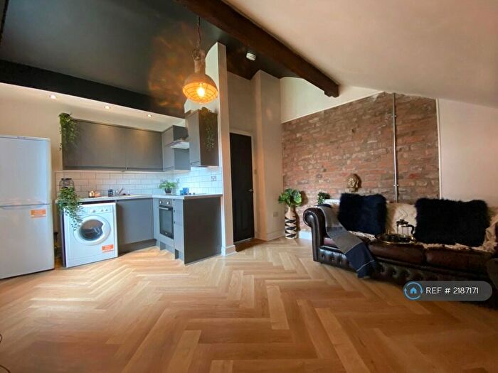 3 Bedroom Flat To Rent In Lorne Street, Liverpool, L7