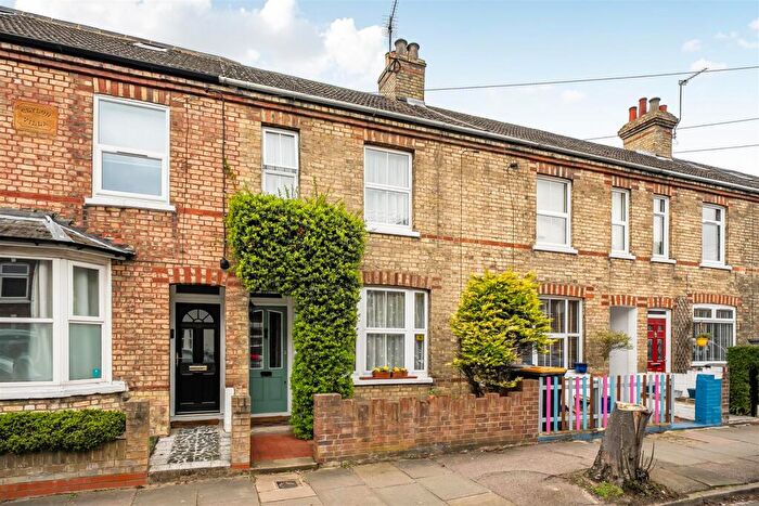 2 Bedroom Terraced House For Sale In Bower Street, Bedford, MK40