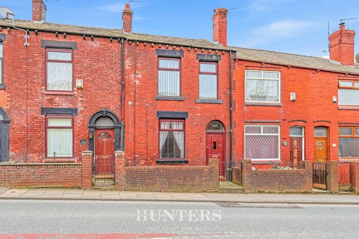 3 Bedroom Terraced House For Sale In Oldham Road, Middleton, Manchester, M24