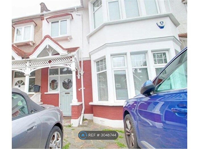3 Bedroom Terraced House To Rent In Ilford, Ilford, IG1