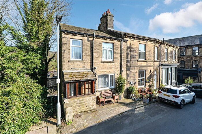 2 Bedroom End Of Terrace House For Sale In Green End Road, East Morton, West Yorkshire, BD20