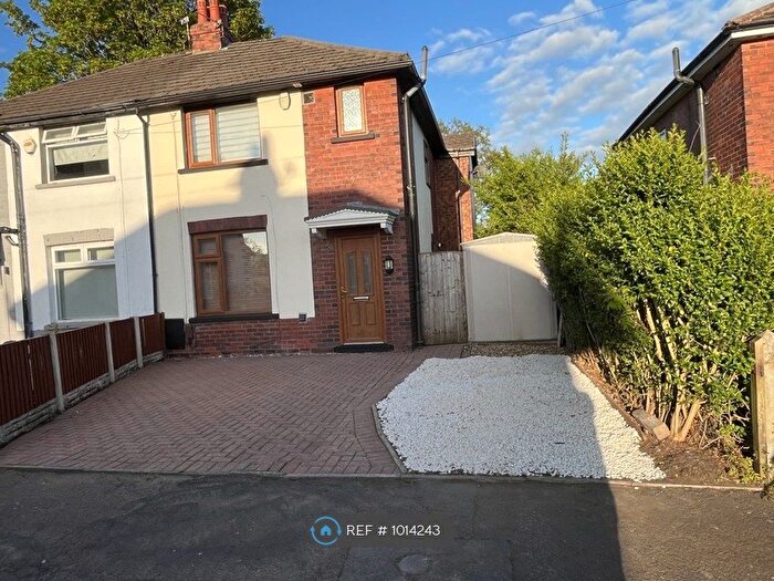 3 Bedroom Semi Detached House To Rent In Bleak St, Bolton, BL2