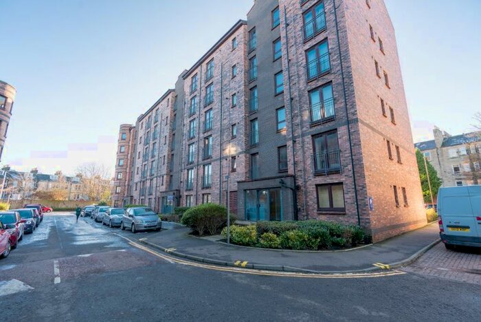 2 Bedroom Flat To Rent In Hermand Street, Shandon, Edinburgh, EH11