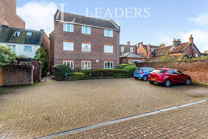 2 Bedroom Apartment To Rent In East Street, Havant, PO9