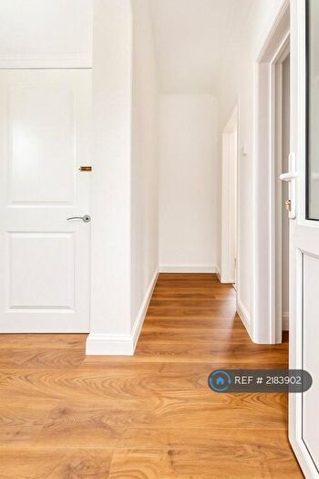 1 Bedroom Flat To Rent In Melbourne Road, Halesowen, B63