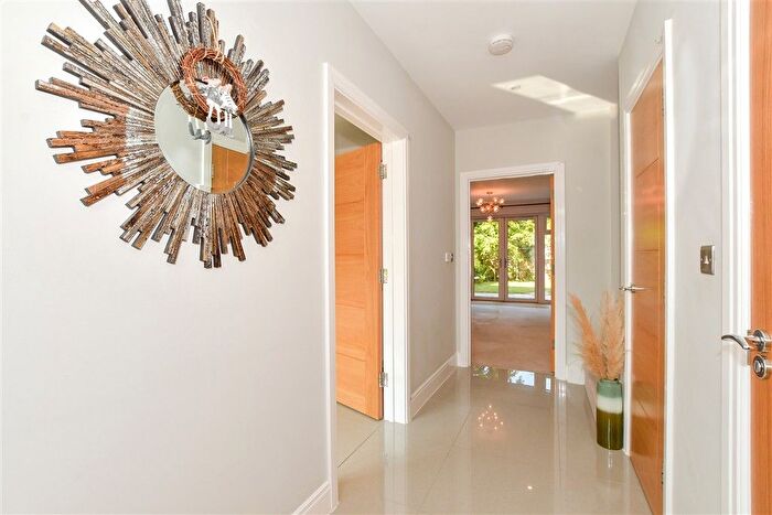 3 Bedroom Semi-detached House For Sale In Foresters Way, Pease Pottage, Crawley, West Sussex, RH11