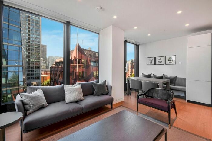 1 Bedroom Flat To Rent In Buckingham Gate, London, SW1E