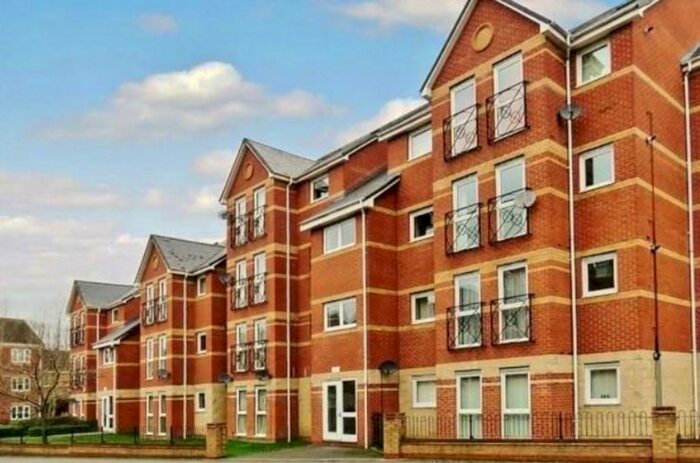 2 Bedroom Apartment To Rent In Thackhall Street, Coventry, CV2
