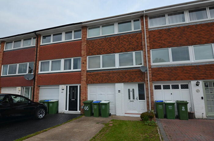 3 Bedroom Town House To Rent In Maiden Erlegh Avenue, Bexley, DA5