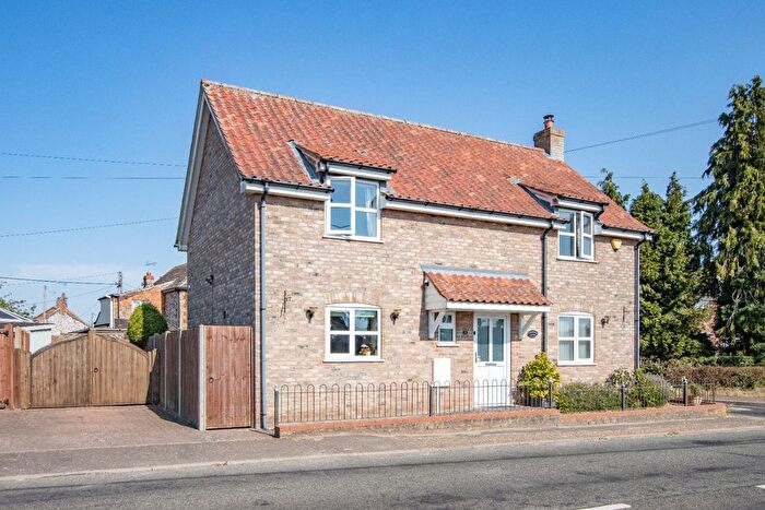3 Bedroom Detached House For Sale In Gayton Road, King's Lynn, PE32