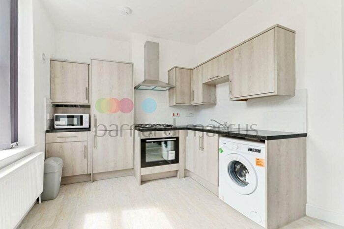 2 Bedroom Apartment To Rent In Station Rise, SE27