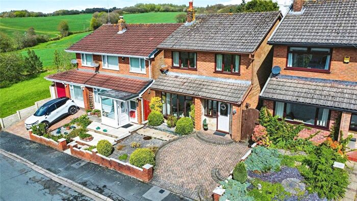 3 Bedroom Detached House For Sale In Maple Close, Billinge, Wigan, Merseyside, WN5