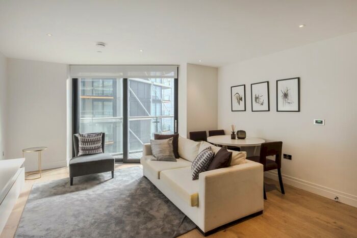 2 Bedroom Flat To Rent In Riverlight Quay, SW11