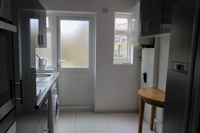 4 Bedroom Terraced House To Rent In Holdernesse Road, London, SW17
