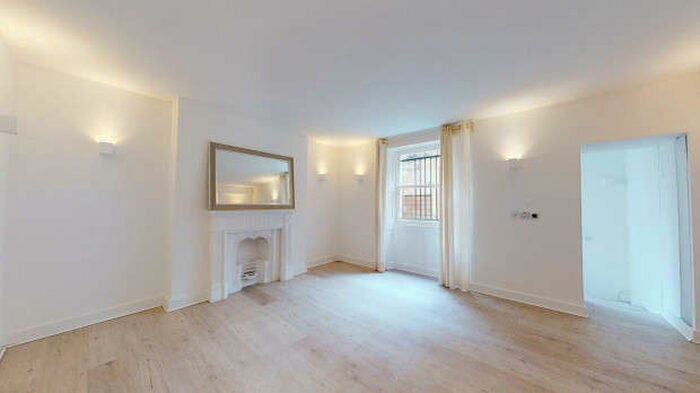2 Bedroom Flat To Rent In Kendal Street, London, W2