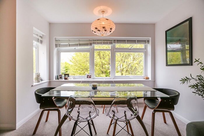 2 Bedroom Flat To Rent In Dyke Road, Brighton, BN1