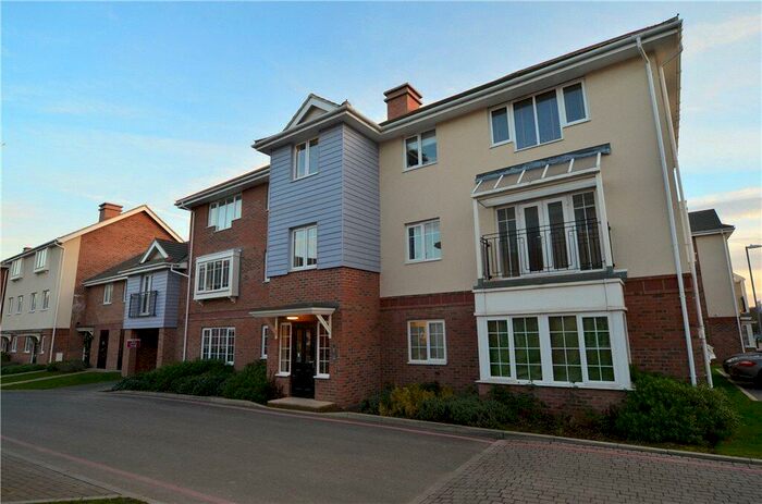 2 Bedroom Flat To Rent In Montrose Court, Wren Lane, Ruislip, Middlesex, HA4