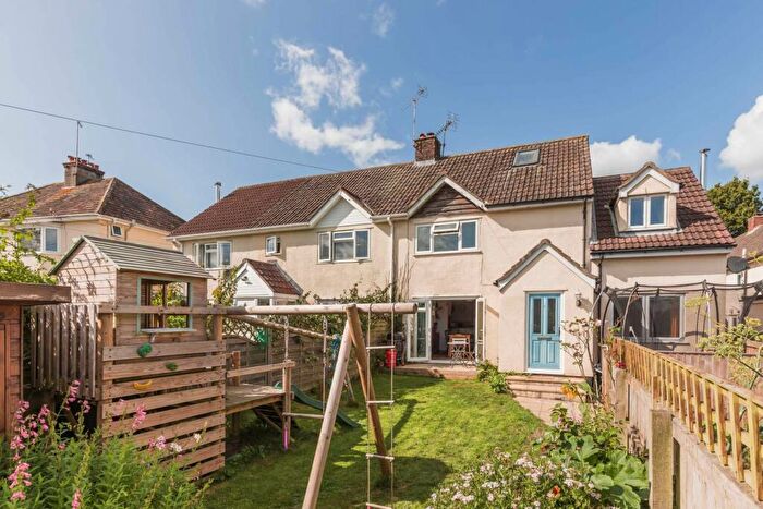 4 Bedroom Semi-Detached House For Sale In Lynhayes, Kilmington, Axminster, EX13