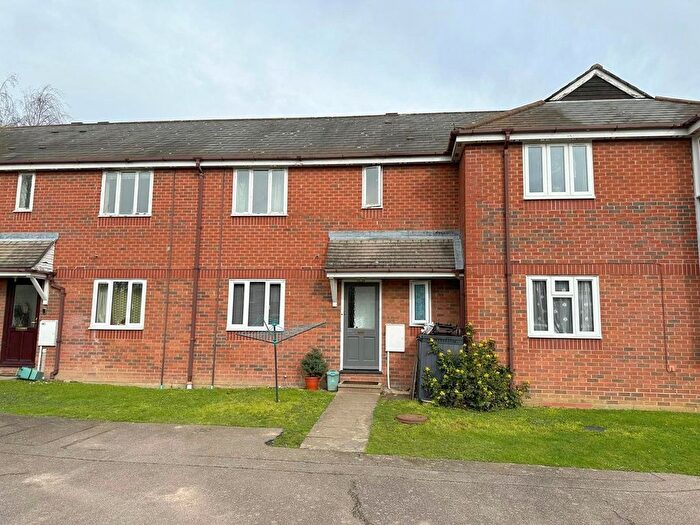 1 Bedroom Flat For Sale In Chinook, Highwoods, Colchester, CO4