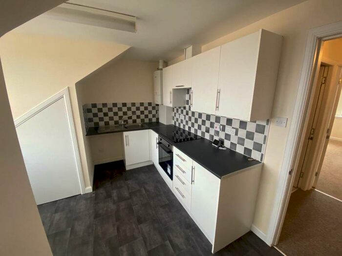 3 Bedroom Flat To Rent In E Lorimer Street, DD3