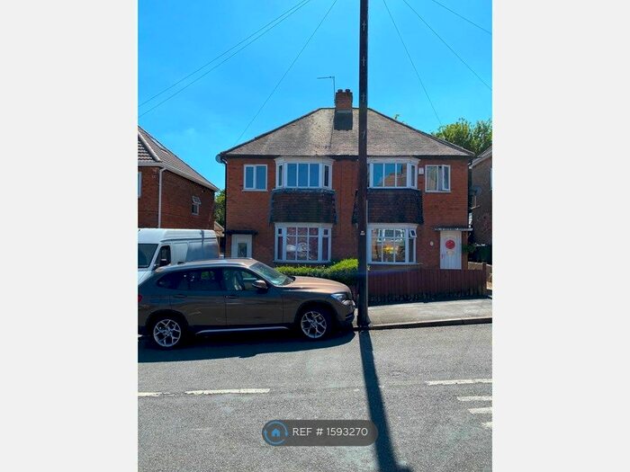 3 Bedroom Semi-Detached House To Rent In Tower Road, Tividale, Oldbury, B69