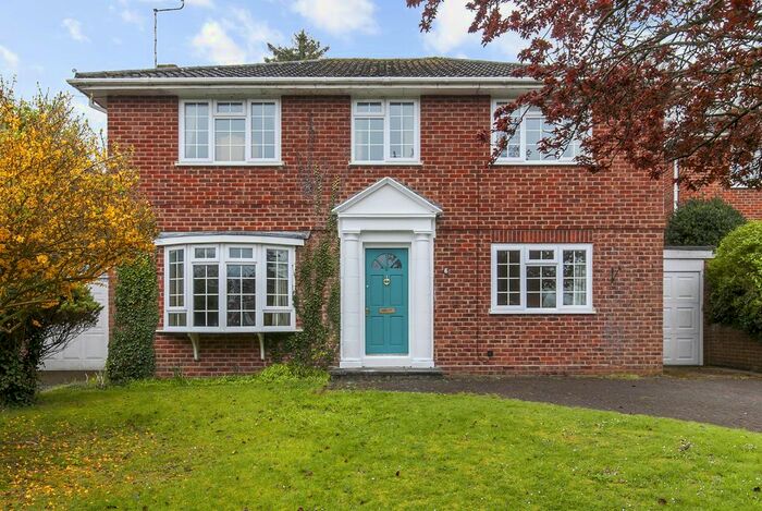 3 Bedroom Detached House To Rent In Harestock Close, Winchester, SO22