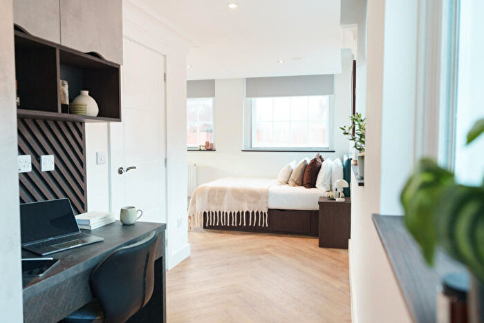 1 Bedroom Apartment To Rent In Apt, - Cookridge Street #, LS2