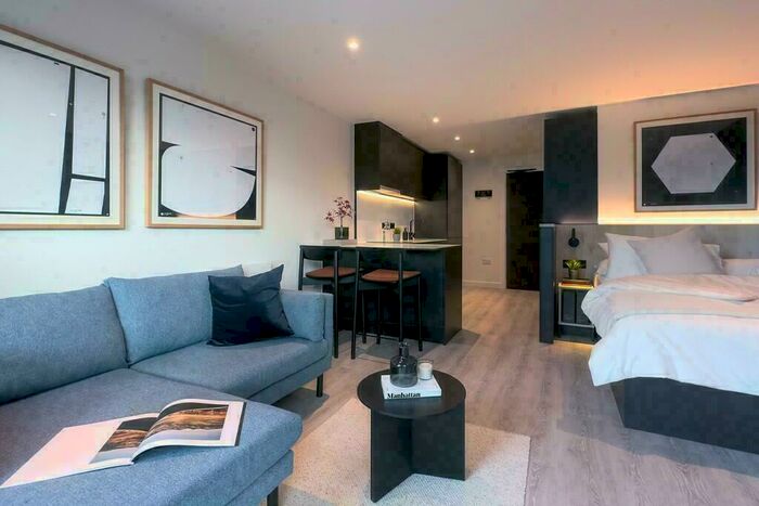 Studio To Rent In Union East Tower, Water Street, Manchester, Greater Manchester, M3