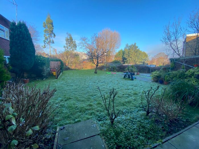 1 Bedroom Flat To Rent In Beresford Road, London E4