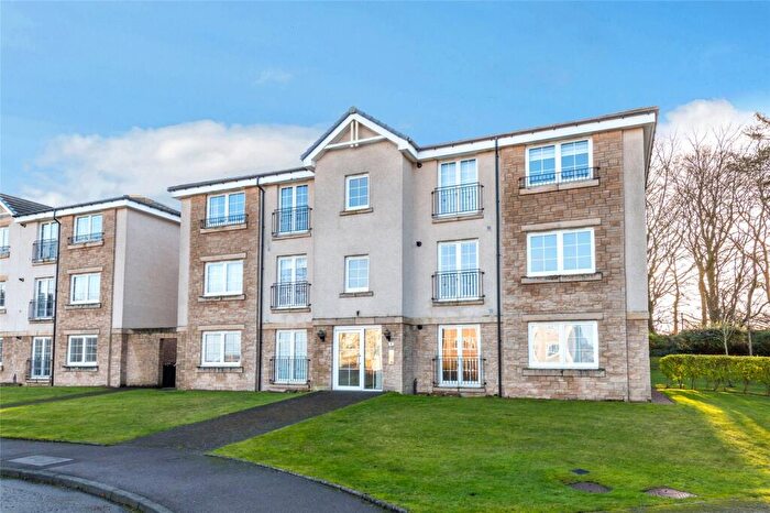 2 Bedroom Flat To Rent In Mackie Place, Elrick, Westhill, AB32