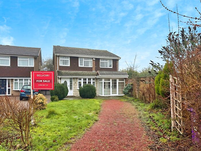 4 Bedroom Detached House For Sale In Thetford Gardens, Wednesfield, Wolverhampton, WV11