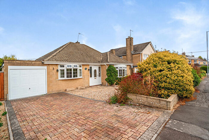 3 Bedroom Detached Bungalow For Sale In St Michaels Avenue, Highworth, Swindon, SN6