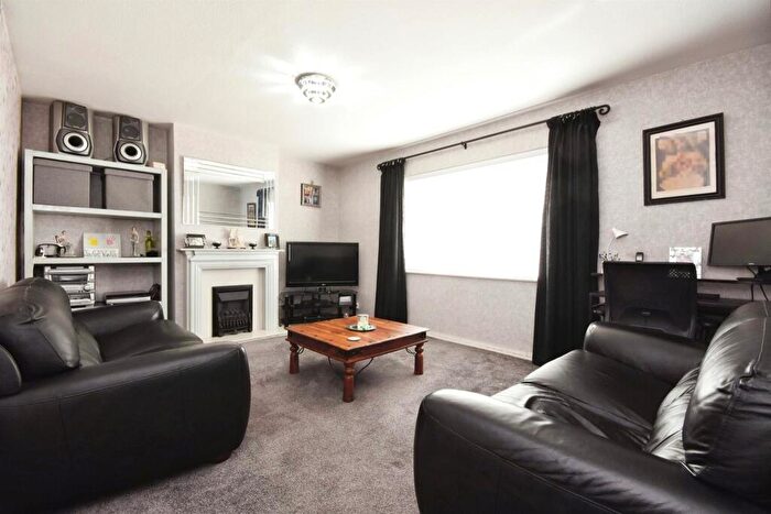 2 Bedroom End Of Terrace House For Sale In Elizabeth Road, Pilgrims Hatch, Brentwood, CM15