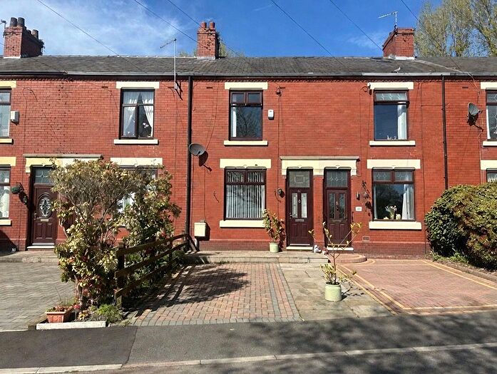 2 Bedroom Terraced House For Sale In Knott Lanes, Bardsley, Oldham, OL8