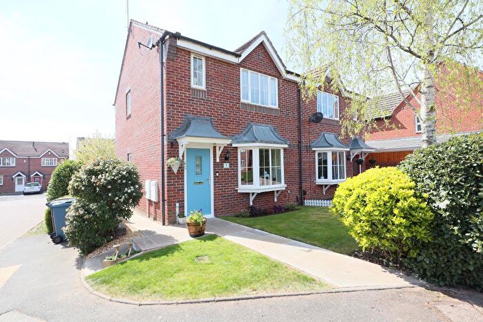 3 Bedroom Semi-Detached House To Rent In Navigation Loop, Stone, Staffordshire, ST15