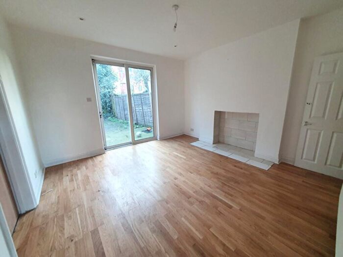 4 Bedroom Terraced House To Rent In Russell Avenue, Wood Green, N22
