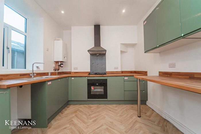 5 Bedroom Terraced House To Rent In Manchester Road, Haslingden, Rossendale, BB4