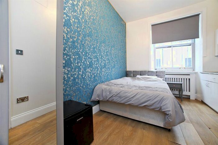 Studio To Rent In Castletown Road, London, W14