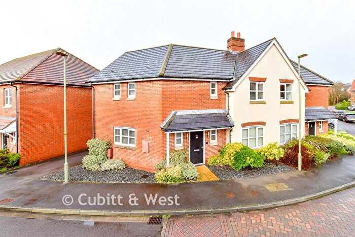 3 Bedroom Semi Detached House For Sale In Skylark Avenue, Emsworth, Hampshire, PO10