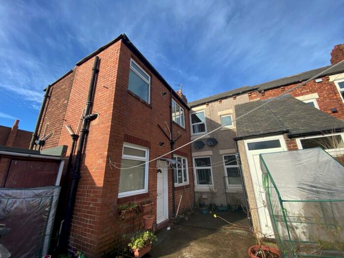 2 Bedroom Flat To Rent In Victoria Terrace, Bedlington, Northumberland, NE22