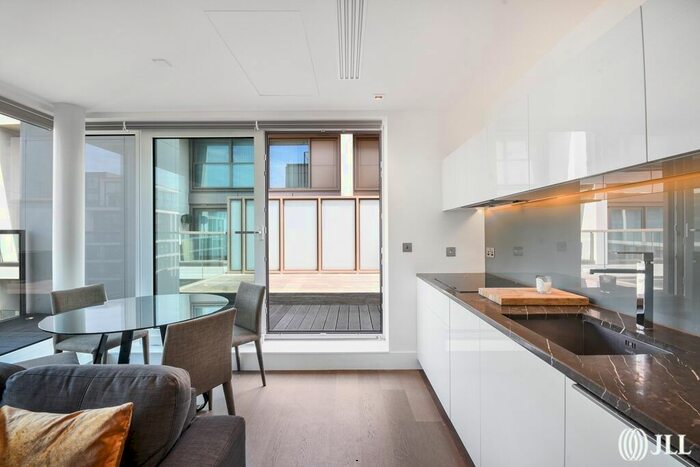 2 Bedroom Flat To Rent In Radnor Terrace, London, W14