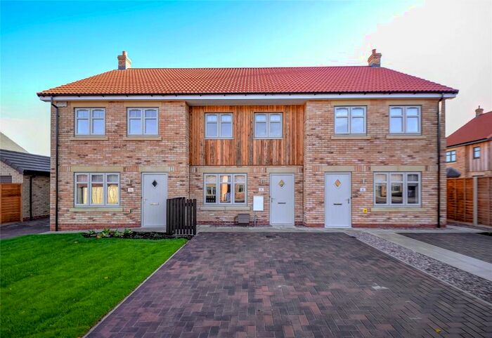 3 Bedroom Terraced House To Rent In Henson Drive, Park Lane, Cottingham, East Yorkshire, HU16