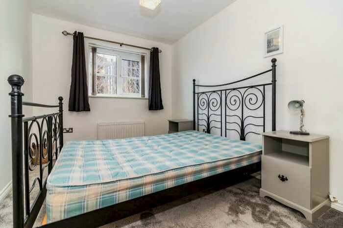 2 Bedroom Apartment To Rent In Montague Road, Manchester, M16