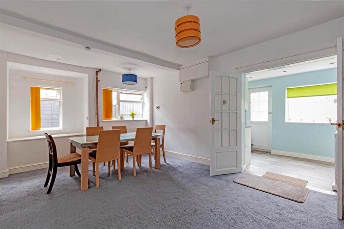 2 Bedroom Semi-Detached House For Sale In Cemetery Road, Danesmoor, Chesterfield, S45