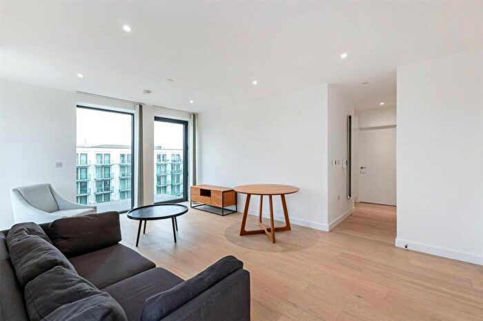 2 Bedroom Flat To Rent In Royal Crest Avenue, London, E16