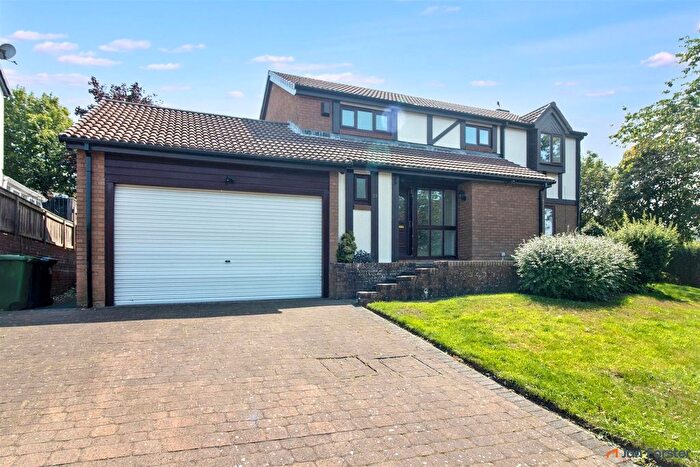 4 Bedroom Detached House For Sale In Foxhills Covert, Whickham, Newcastle Upon Tyne, NE16