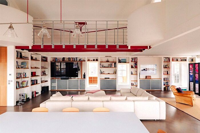 3 Bedroom Flat To Rent In Old Library Apartments, Battersea High Street, Battersea, SW11