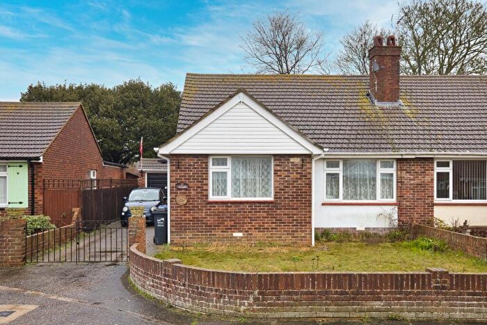 2 Bedroom Bungalow For Sale In Rhodes Gardens, Broadstairs, CT10