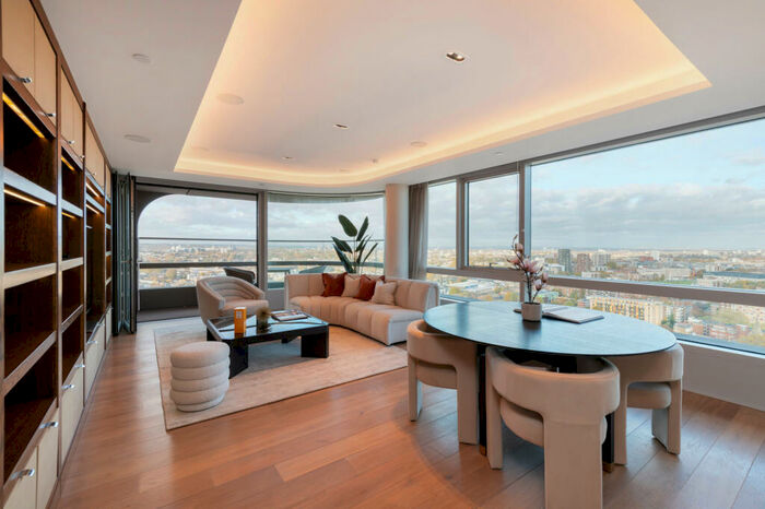 3 Bedroom Apartment To Rent In Canaletto Tower, City Road, London, EC1V